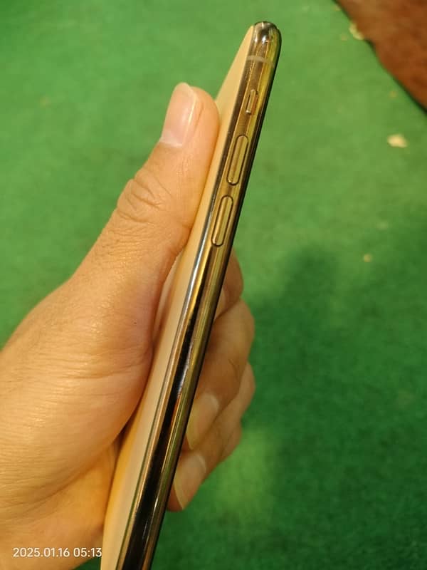 Iphone 11 Pro 256GB PTA Approved 9