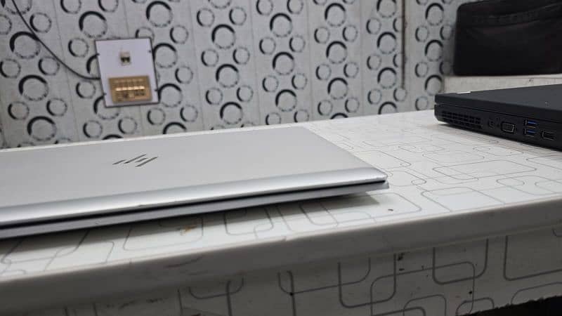 I7 8th generation HP new logo laptop liked new 3