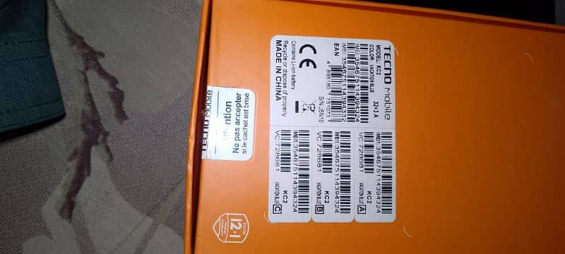 Tecno Spark 4 ha 3 , 32 ha 8