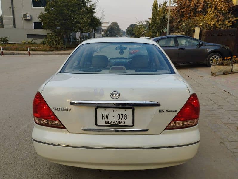 Nissan Sunny 2005 3