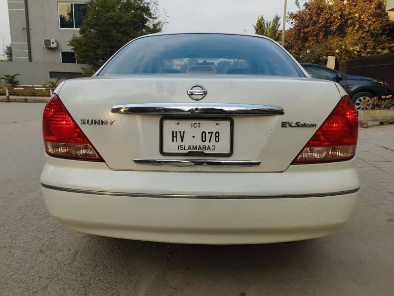 Nissan Sunny 2005 4