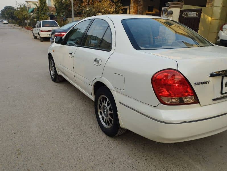 Nissan Sunny 2005 8