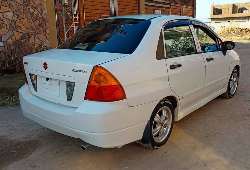 Suzuki Liana 2007 4