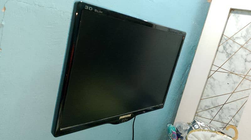 24" LED URGENT SALE 5