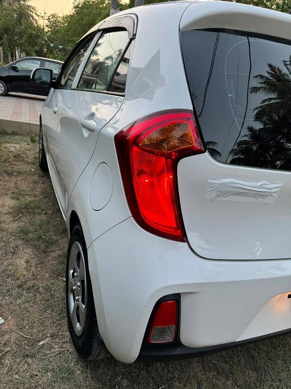 KIA Picanto 2021 1