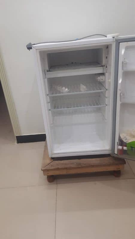 refrigerator for home use 4