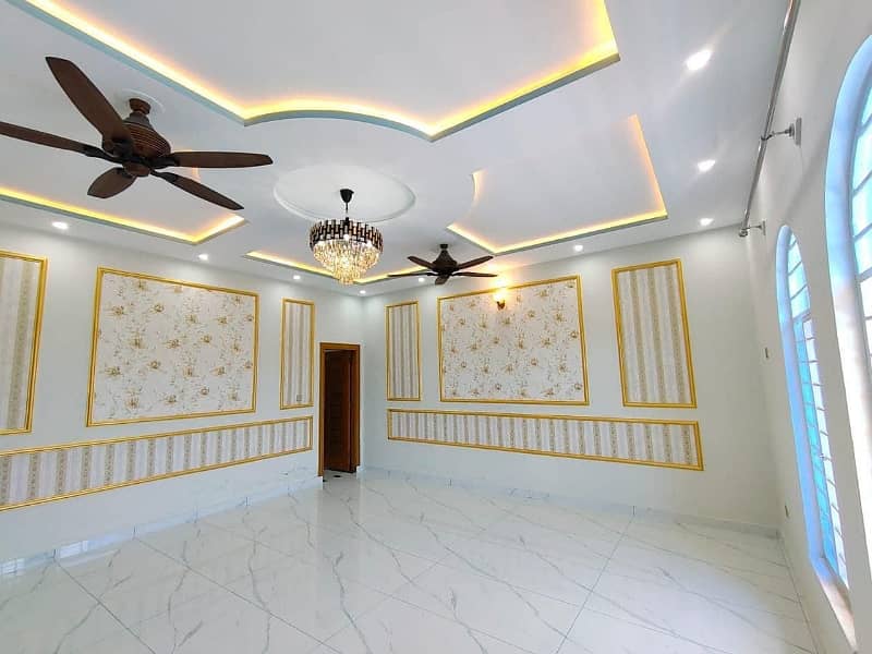 1 Kanal Brand New House For Sale 24