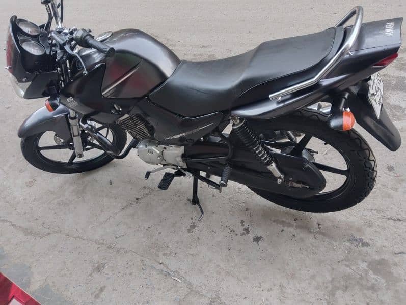 Yamaha Ybr 2016 Full fresh 0