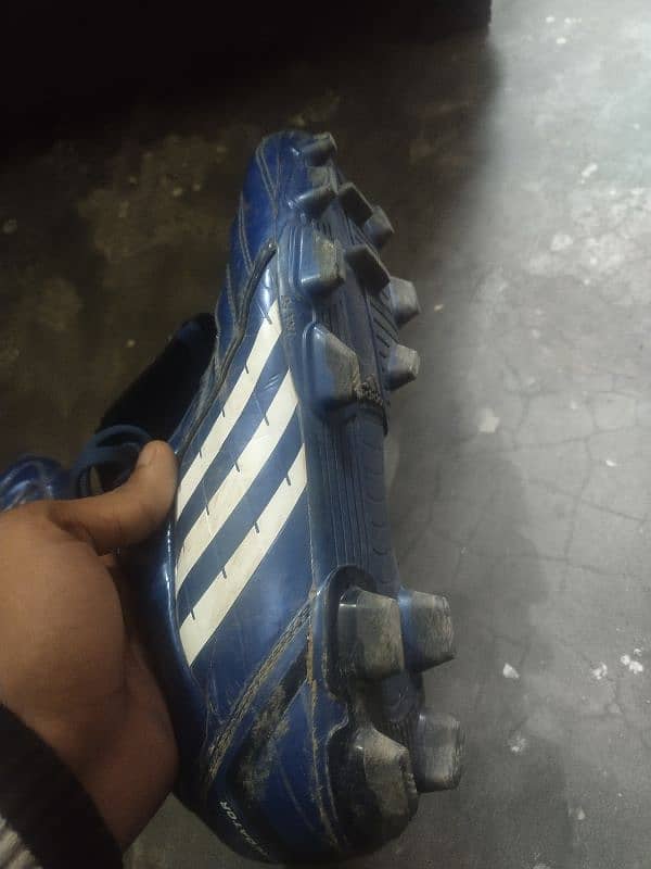 football shoes kit for sell look like a new 2