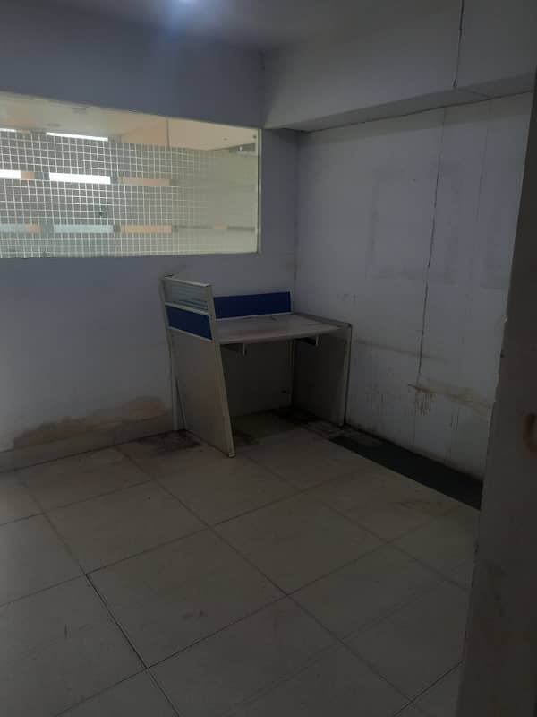 Blue area office 800 square feet for Rent prime location 6