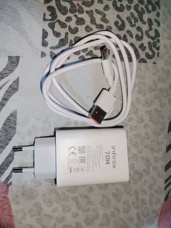 70w infinix Note 40 Pro original Box Pulled Charger 0