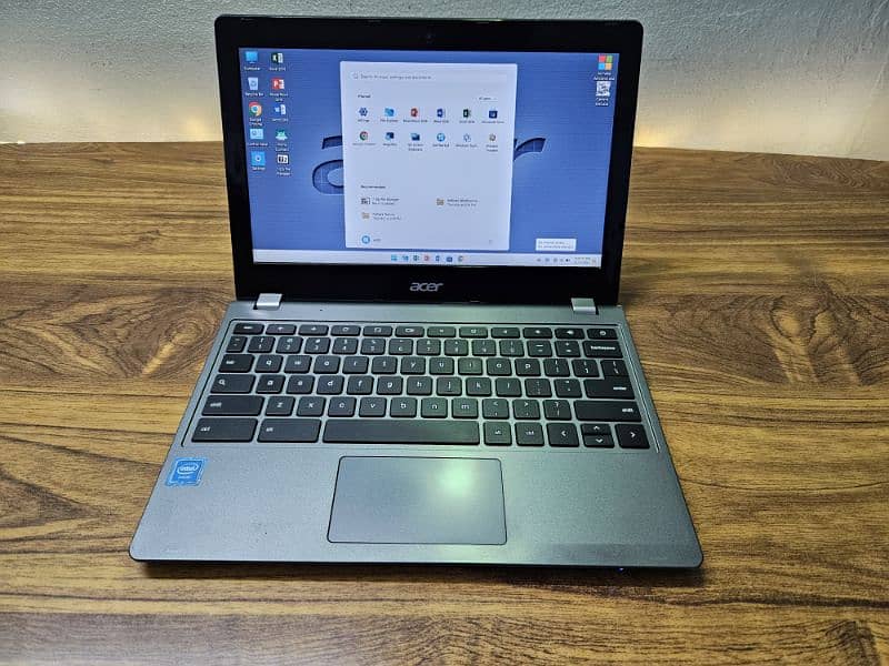 Acer Windows 11 Laptop with SSD 1