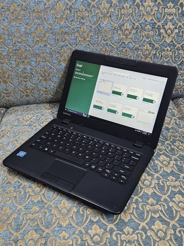 Lenovo Laptop With Windows and Android 8