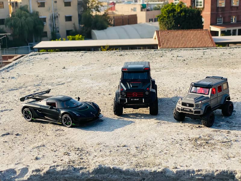 Diecast Model Cars Metal Cars. Bentley Mercedes Banz Honda,Ferrai,GTR 8