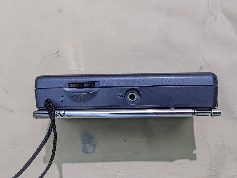 SONY  MODEL  ICF. S10MK2 VERY HIGH SENSITIVE POCKET RADIO 5