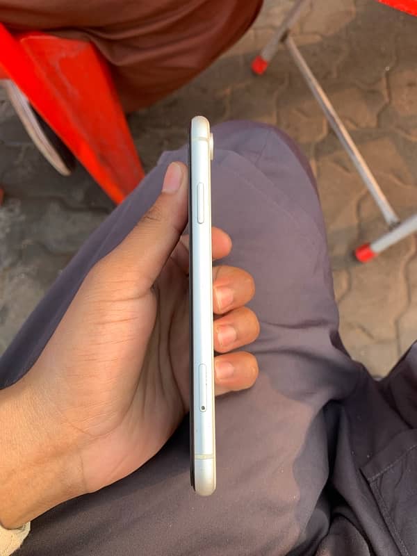 iphone xr pta approved 1