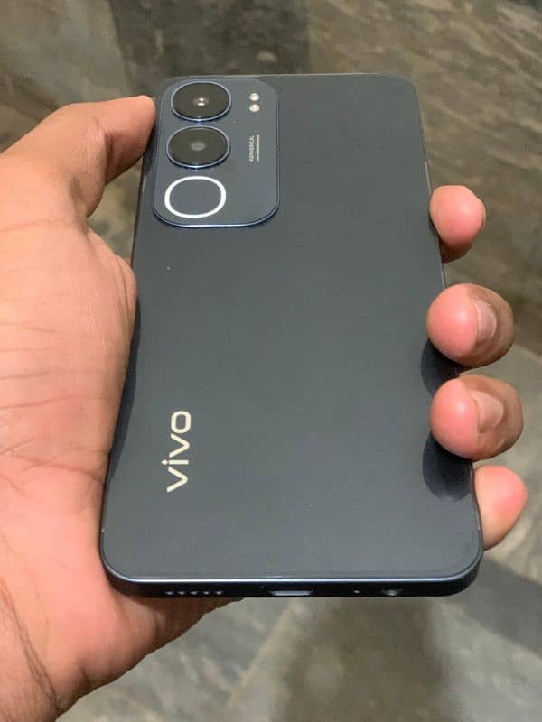 Vivo y19 s 4