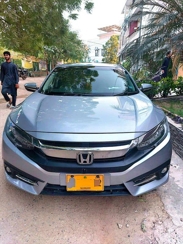 Honda Civic VTi Oriel Prosmatec 2018 UG red meter 1