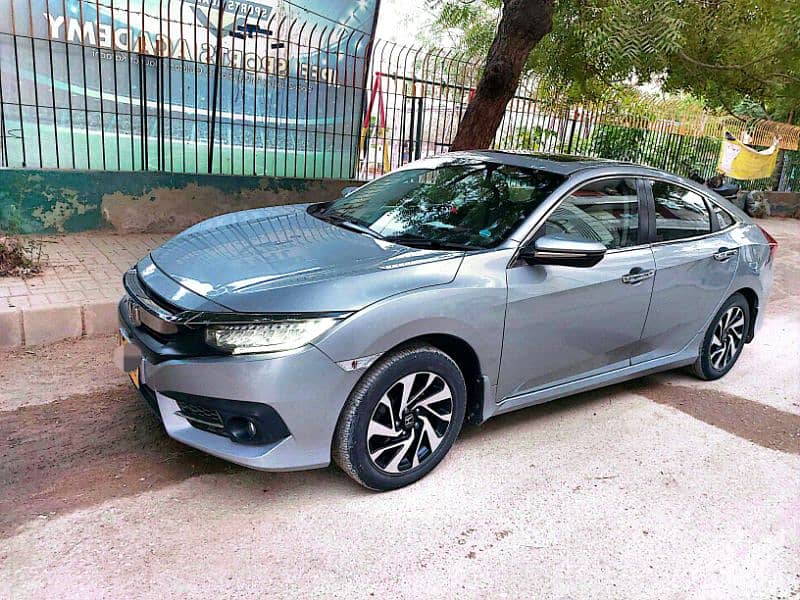 Honda Civic VTi Oriel Prosmatec 2018 UG red meter 8