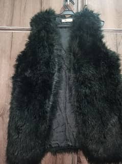 feather black coat, good excellent condition