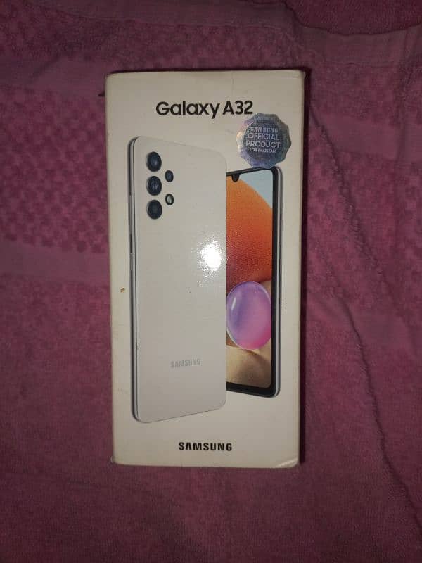 Samsung A32 6 128gb All OK box plus fast charger 7