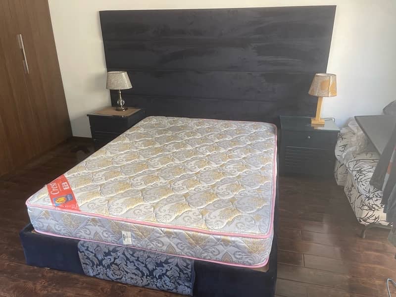 almost brand new bed for sale 6