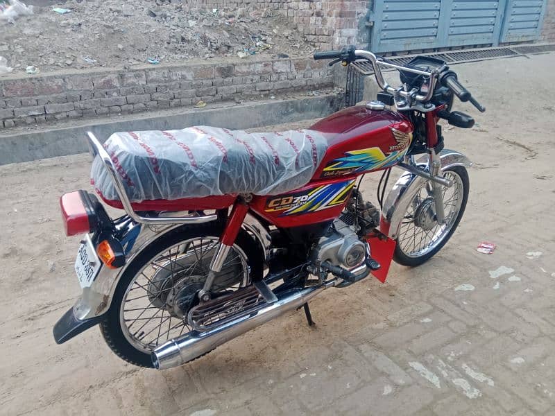 Honda CD 70 motorcycle for sale model 2021 03057210160//03456561380 9