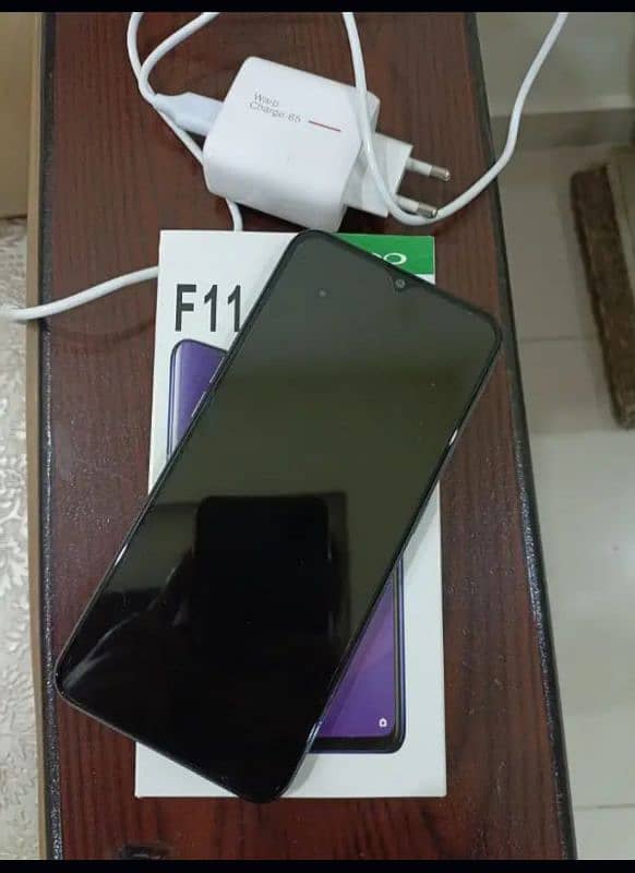 OPPO F11 8GB 256 GB 1