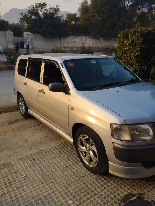 Toyota Probox 2006/11 1