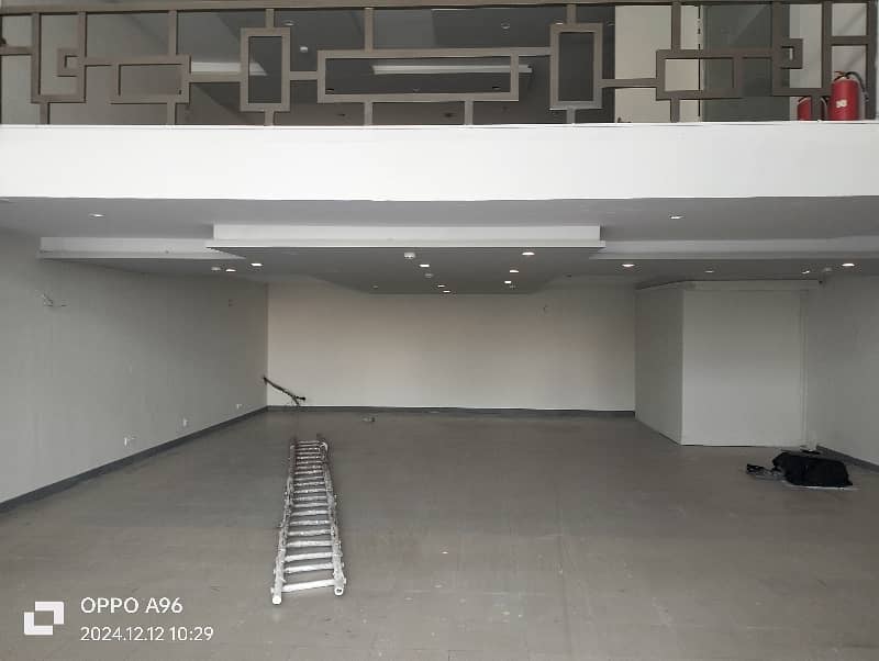 08 MARLA SHOP GROUND MEZZANINE FLOOR EXCELLENT LOCATION 4