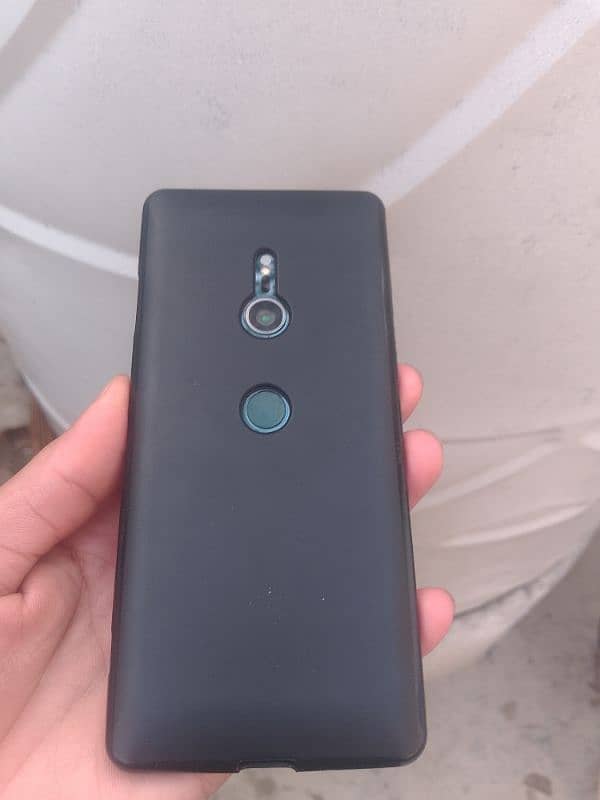 Sony  xz3 PTA Official Approved 3