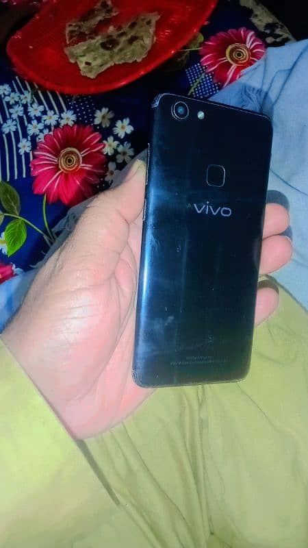 vivo v7 4 GB ram 32 GB rom 2