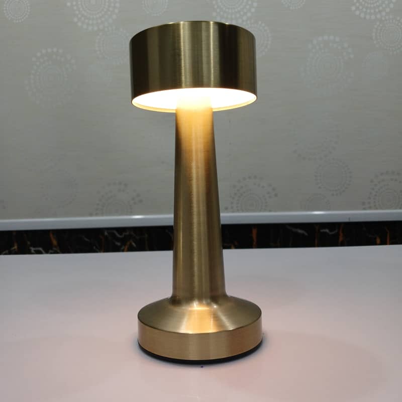 charge able metal lamp with touch sensor 1