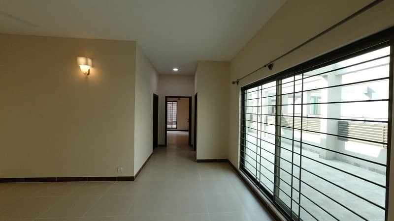 Avail Yourself A Great 375 Square Yards House In Askari 5 - Sector J 14