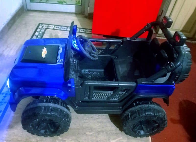 Mercedes Kids baby jeep car with remote & swing mode/Running condition 9