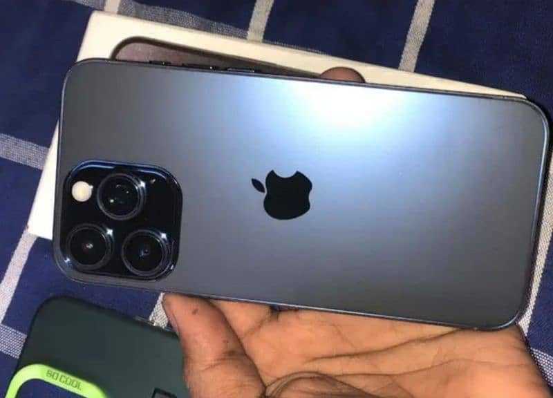 I Phone 15 pro max 256 GB 0