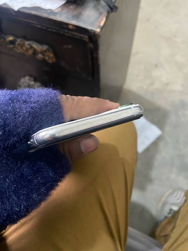 iPhone 11 Pro Max 256 Gb on pta 5