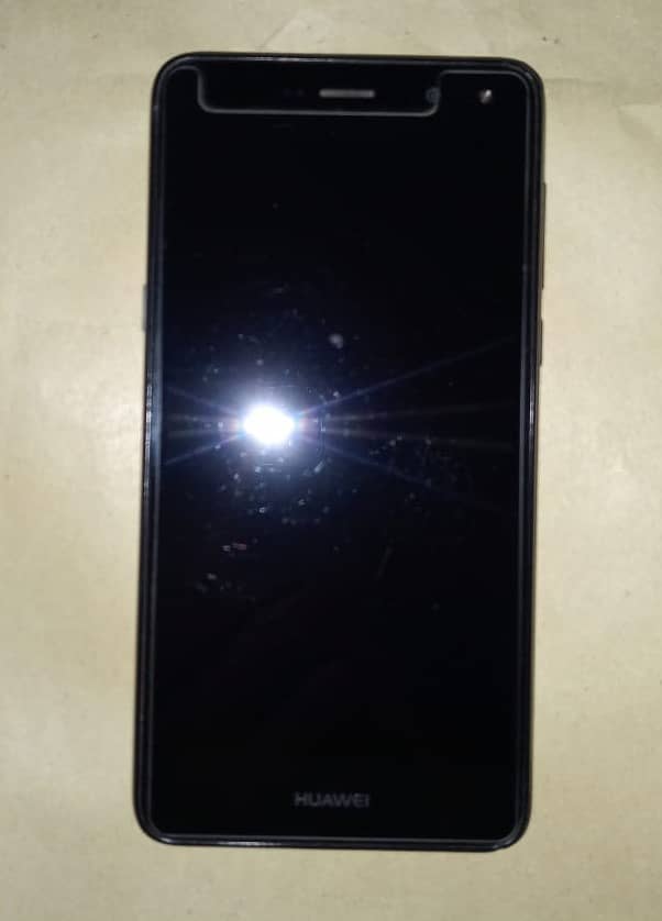 Huawei Y5 (2GB 16GB) With Geniune Charger No Open/Repairs 2