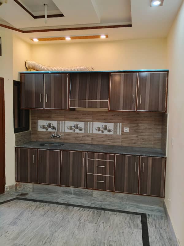 5 Marla Upper Portion For Rent In Habib Park Near Canal Road Beautiful House 10