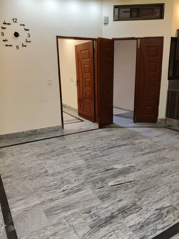 5 Marla Upper Portion For Rent In Habib Park Near Canal Road Beautiful House 11