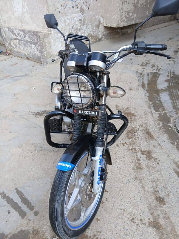 Suzuki GS 150 SE For Sale 9