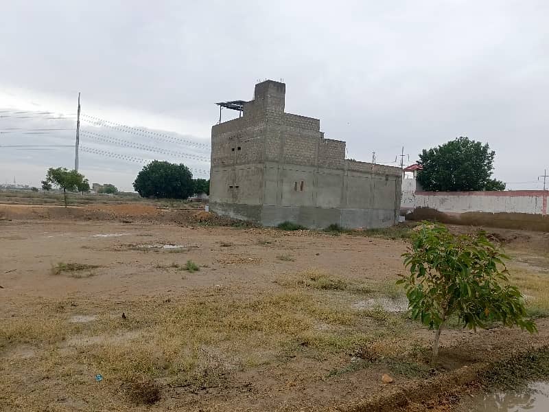 400 Sq Yard Corner Plot For Sale in PIR AHMED ZAMAN TOWN 4