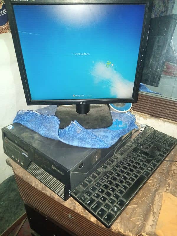 Lenovo CPU or LG LCD computer set for sell 2GB or 160 gb 5