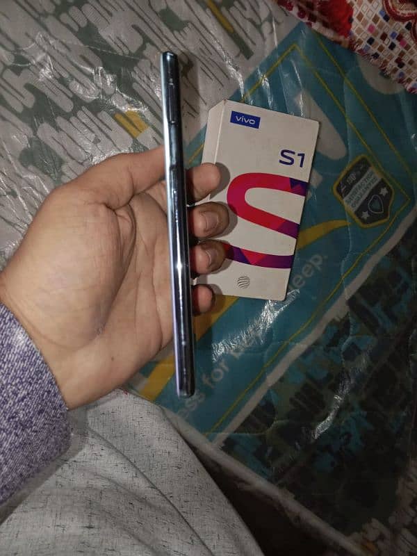 vivo s1 all OK box chargr 4