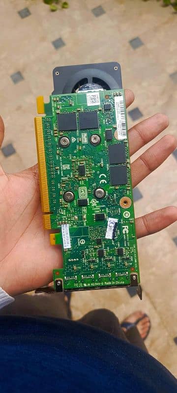 Nvidia Quadro K1200 (4GB) 1