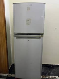 SINGER REFRIGERATOR