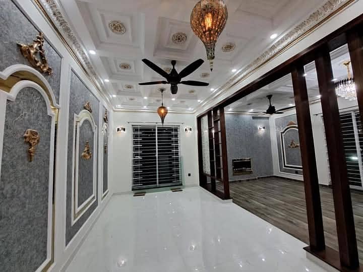 8 marla house for sale in mumtaz city 4