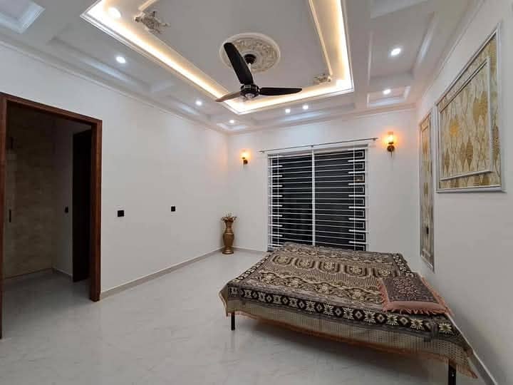 8 marla house for sale in mumtaz city 27