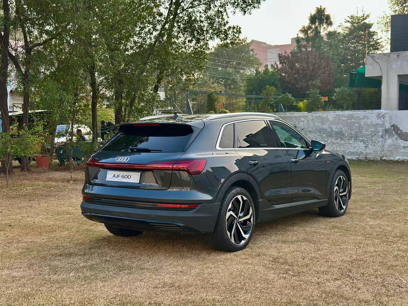 Audi E-Tron 50 quattro 2022 2