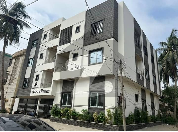 BEAUTIFUL TOWN HOUSE WITH ROOF 3